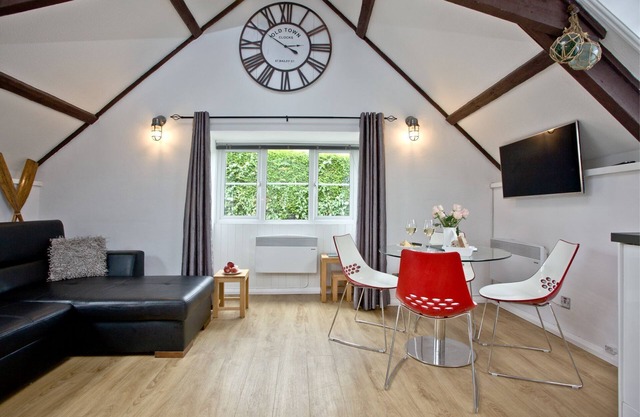 Anchor Cottage - an apartment that sleeps 4 guests in 1 bedroom