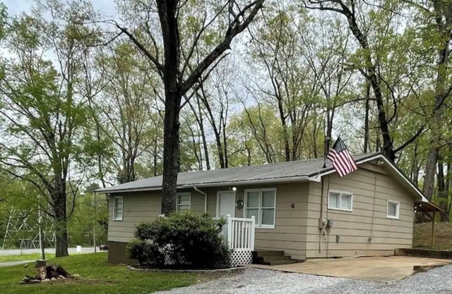 Anchor Down - 3 bed/2 bath Cabin