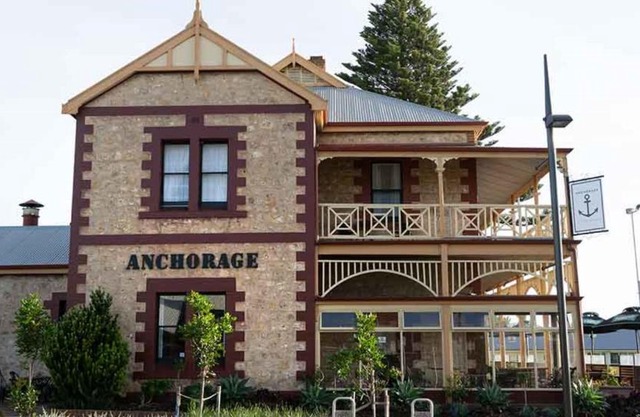 Anchorage Seafront Hotel