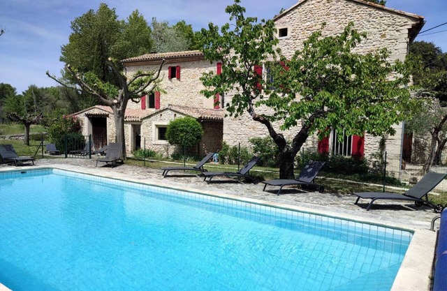 Ancien Moulin.Piscine.Drome Provençale