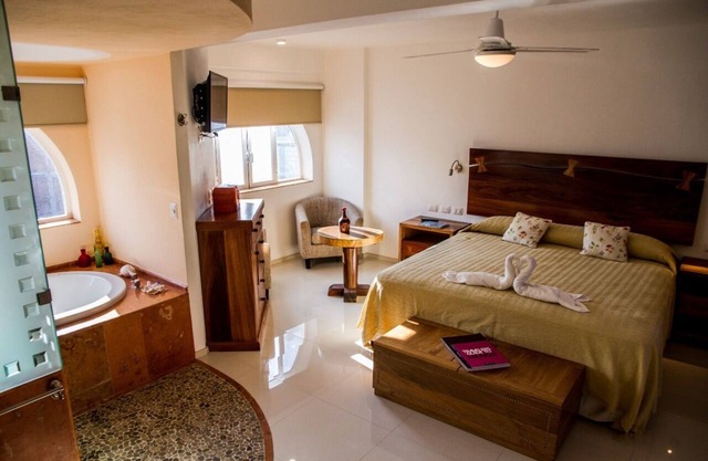 Andales Suites 104 (Romantic Zone)