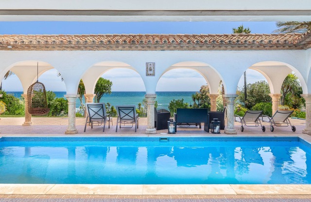 ANDALUSIAN HOUSE ON THE BEACH