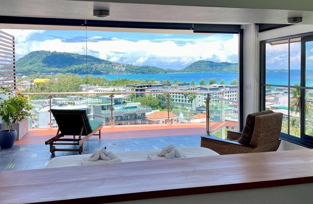 Andaman Hills - panoramic sea view house in Patong