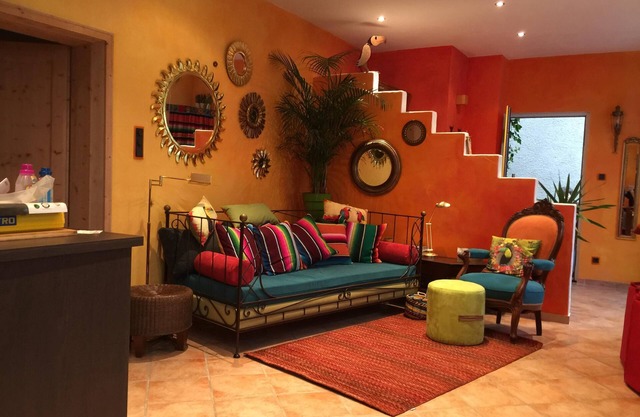 ANDERS habite à Bochum: l'appartement de vacances pour deux, plein de couleurs et de lumière