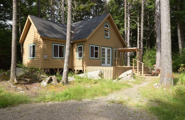Anderson's Waterfront Cottage sur le lac Duck