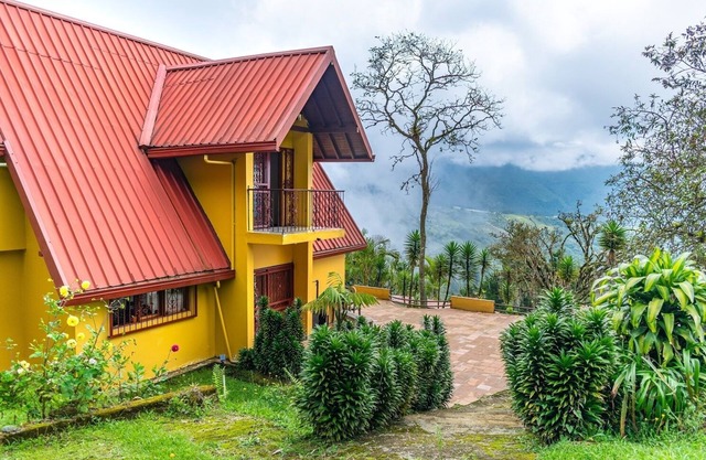 Andes Mountains Refuge w/ Avacado Farm and Organic Garden