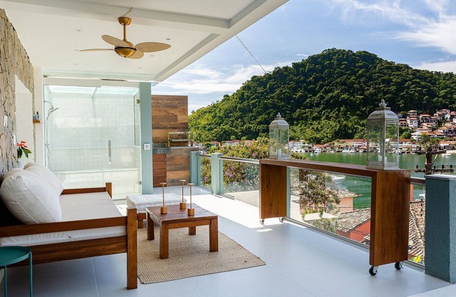 Ang018 - Magnifique maison avec piscine et vue mer à Angra