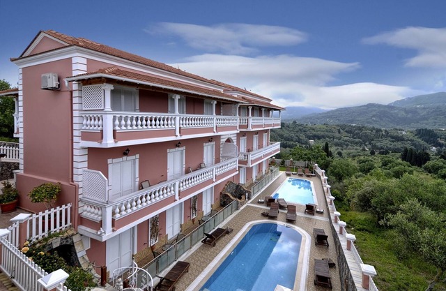 Angela Pool Maisonnette Agios Georgios