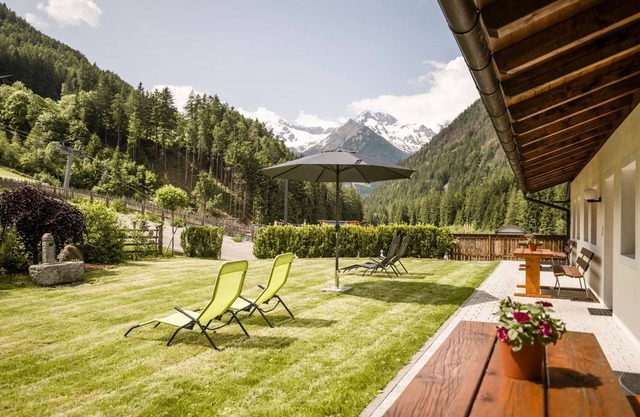 Appartement "Leni" avec vue sur les montagnes, jardin privé et Wi-Fi