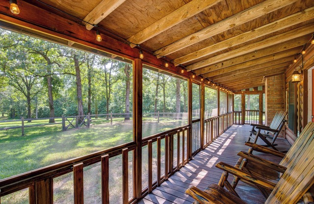 Angler's Cabin: Direct Lake Fork Access, By Marina