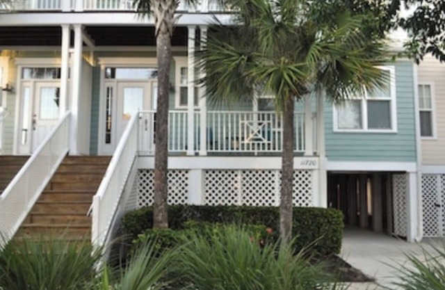 Anglers Club - Waterfront Townhome w/ dockage