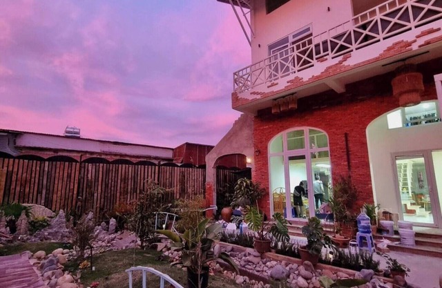 Anh Quan house