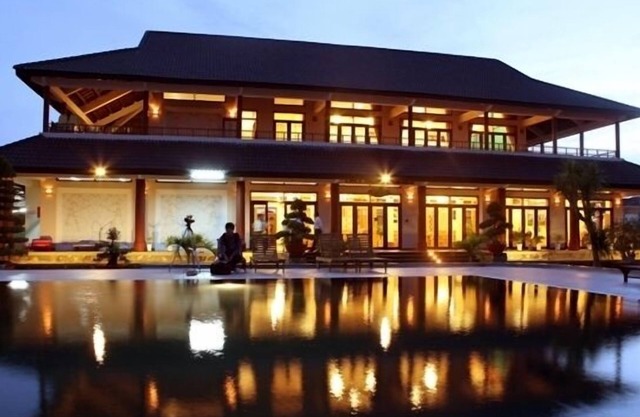 Aniise Villa Resort