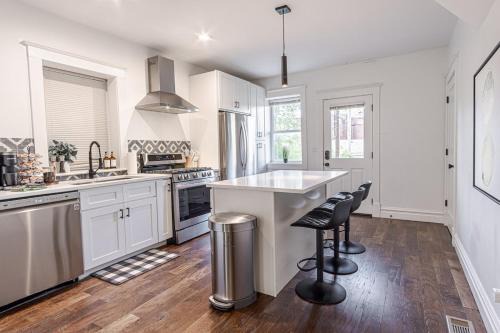 Ann Avenue Charming 3 Bedroom Retreat Near Downtown St Louis
