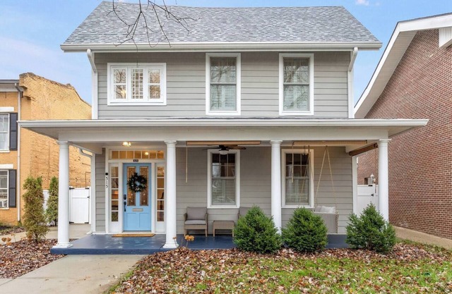 The Ann Street Retreat is a charming, newly remodeled historic home in downtown Frankfort, Kentucky