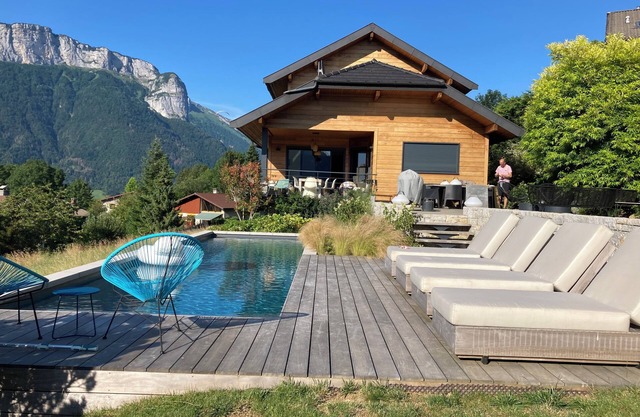 Annecy maison avec piscine 5min du lac Menthon, 20 min stations des Aravis