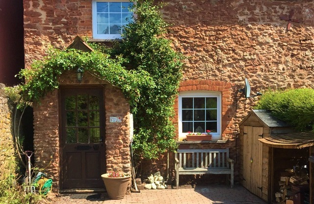 Annies Cottage: Magnifique cottage en pierre rouge au coeur du Somerset