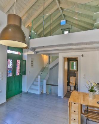 Annika Deluxe Apartments