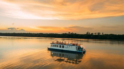 Antara Cruises