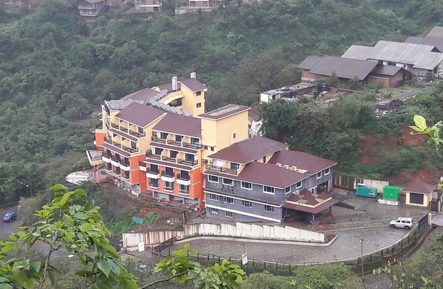 Antariksh Retreat
