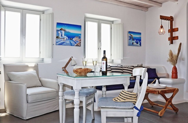 Antheia Suite de Mykonos. Une élégante suite cycladique traditionnelle.
