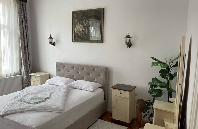 ANTIK guesthouse- 3 min from center