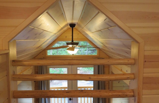 Logements les plus proches d'Anthony Lakes. Restez dans les cabines portables de Rich. NC loft