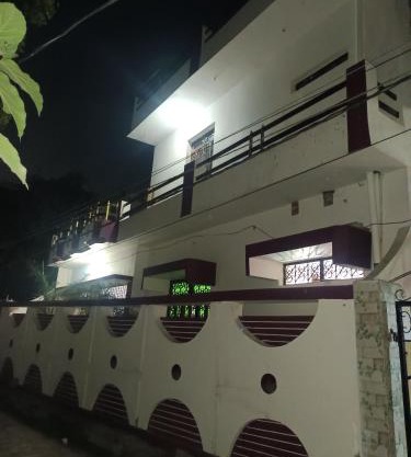 Anuj Home Stay