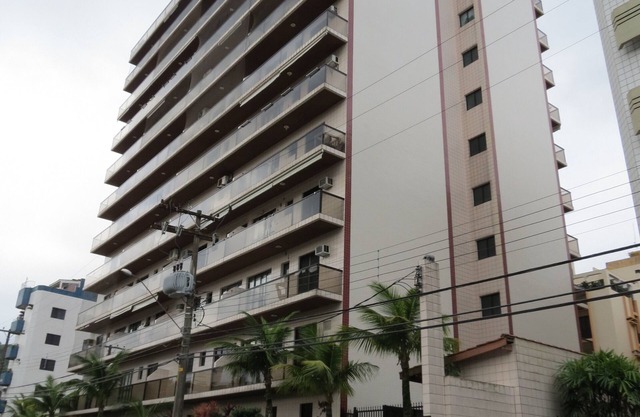 AP 02 Dortoir avec balcon piscine / aire de jeux Prox Beach