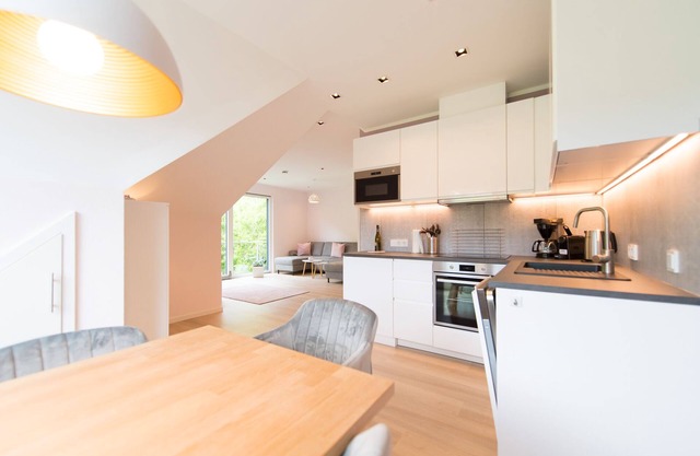 Ap 6 - Herzlay-Appartement-de Luxe-Salle de bain et douche-Vue sur le vignoble