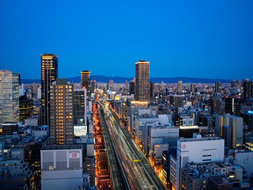 APA Hotel & Resort Midosuji Hommachi Eki Tower