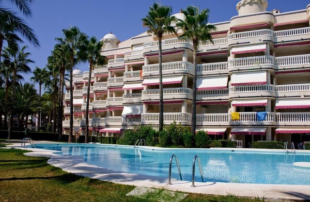 APPARTEMENT CASABLANCA BAJO AVEC JARDIN DEUX CHAMBRES