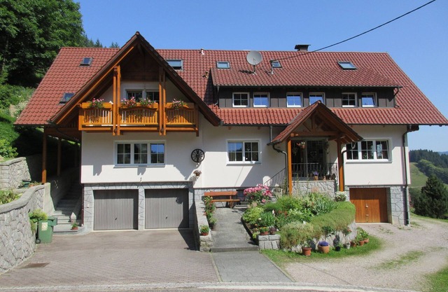 Appartement "Anna" avec vue sur la montagne, jardin privé et balcon