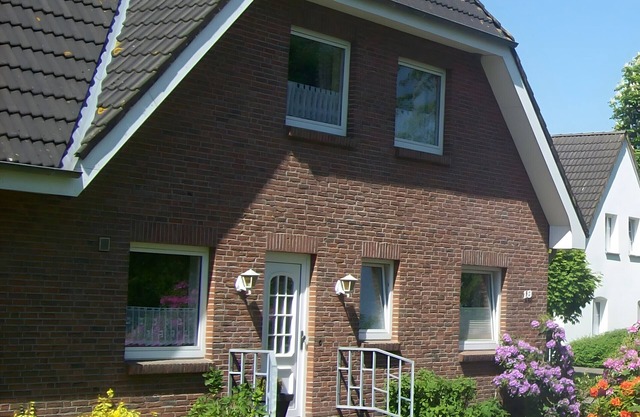 Appartement 'Ferienwohnung Lüke' avec terrasse privée, jardin partagé et Wi-Fi