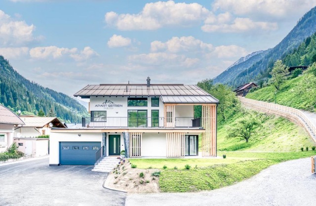 Apart Gstrein - including Silvretta Premium Summercard