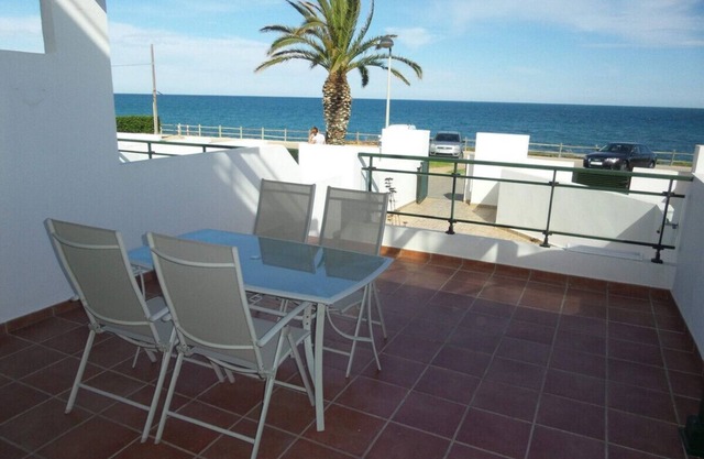 APPART. AVEC PISCINE FAÇE MER 50 M. PLAGE 6-7 PERS. A VINAROS