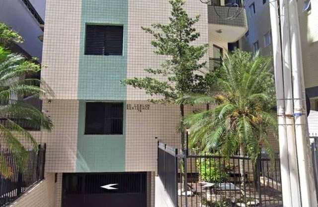 Apartamento Perto da Praia Familiar em Praia Grande - Bairro Guilhermina
