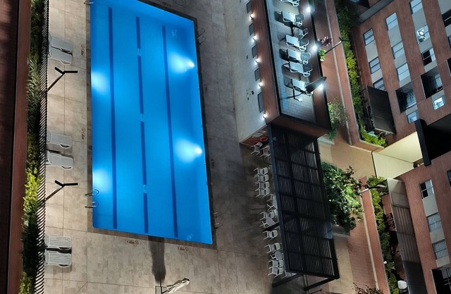 Apartamento al Norte de Medellín Excelente Ubicación, Piscina y Centro Comercial
