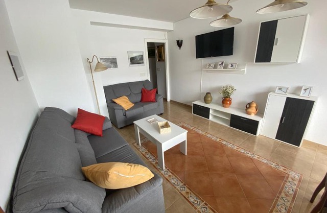 Apartamento céntrico con vistas y cerca de playa