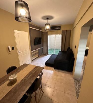 Apartamento Céntrico para 4 personas con Patio