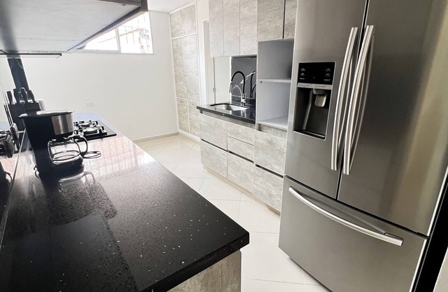 Apartamento completo - Laureles -Estadio.
