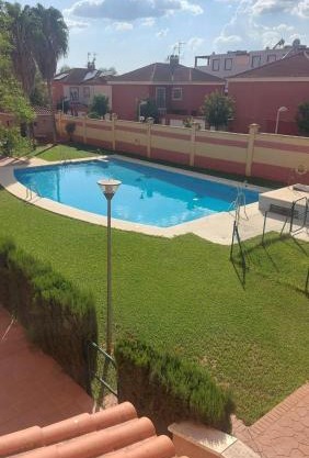 Apartamento con piscina Bormujos