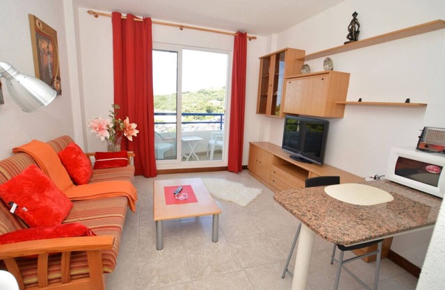 Apartamento con vistas a la playa y tenis - la Arena 4610
