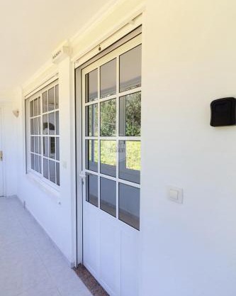 Apartamento costero ubicado en Sardiñeiro