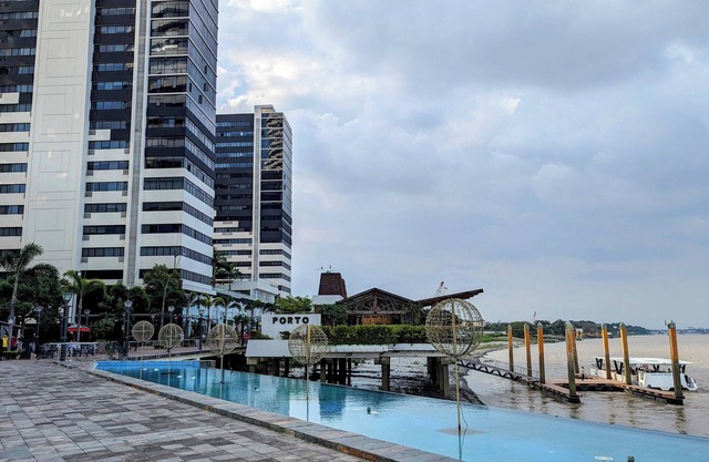 Apartamento de 2 habitaciones en Puerto Santa Ana Centro Turistico de Guayaquil