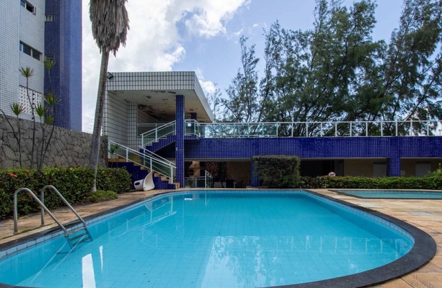 Apartamento com Piscina a 300m da Praia do Futuro