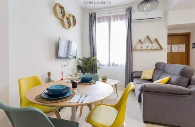 Apartamento en la Alameda de Hércules. Ideal Para Parejas. Pet Friendly