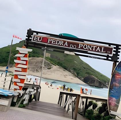 apartamento fica perto da praia posto 12 pequeno porem acnvhegante