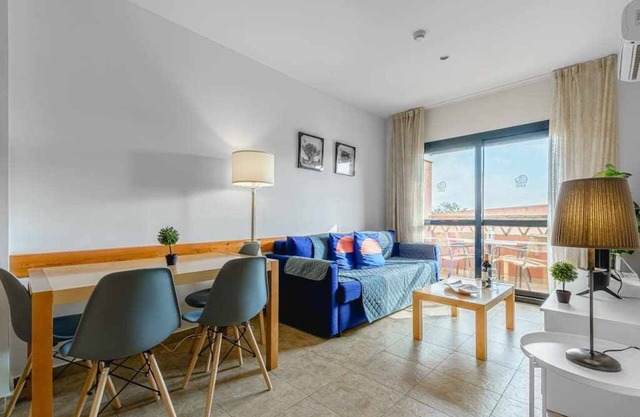 Apartamento Junto a la Playa 4p Piscina y Parking
