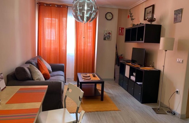 Apartamento Mota Los Prados-PARKING-WIFI GRATIS